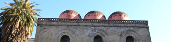 Le tre cupole della chiesa di San Cataldo a Palermo