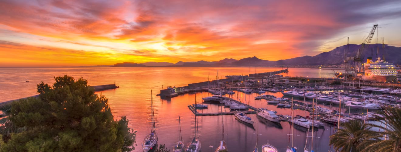 Il porto di Palermo