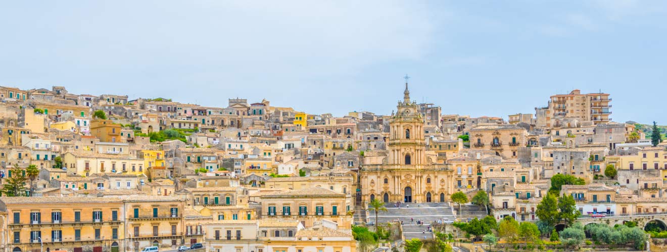 villa-di-lusso-con-piscina-vista-panoramica-Modica