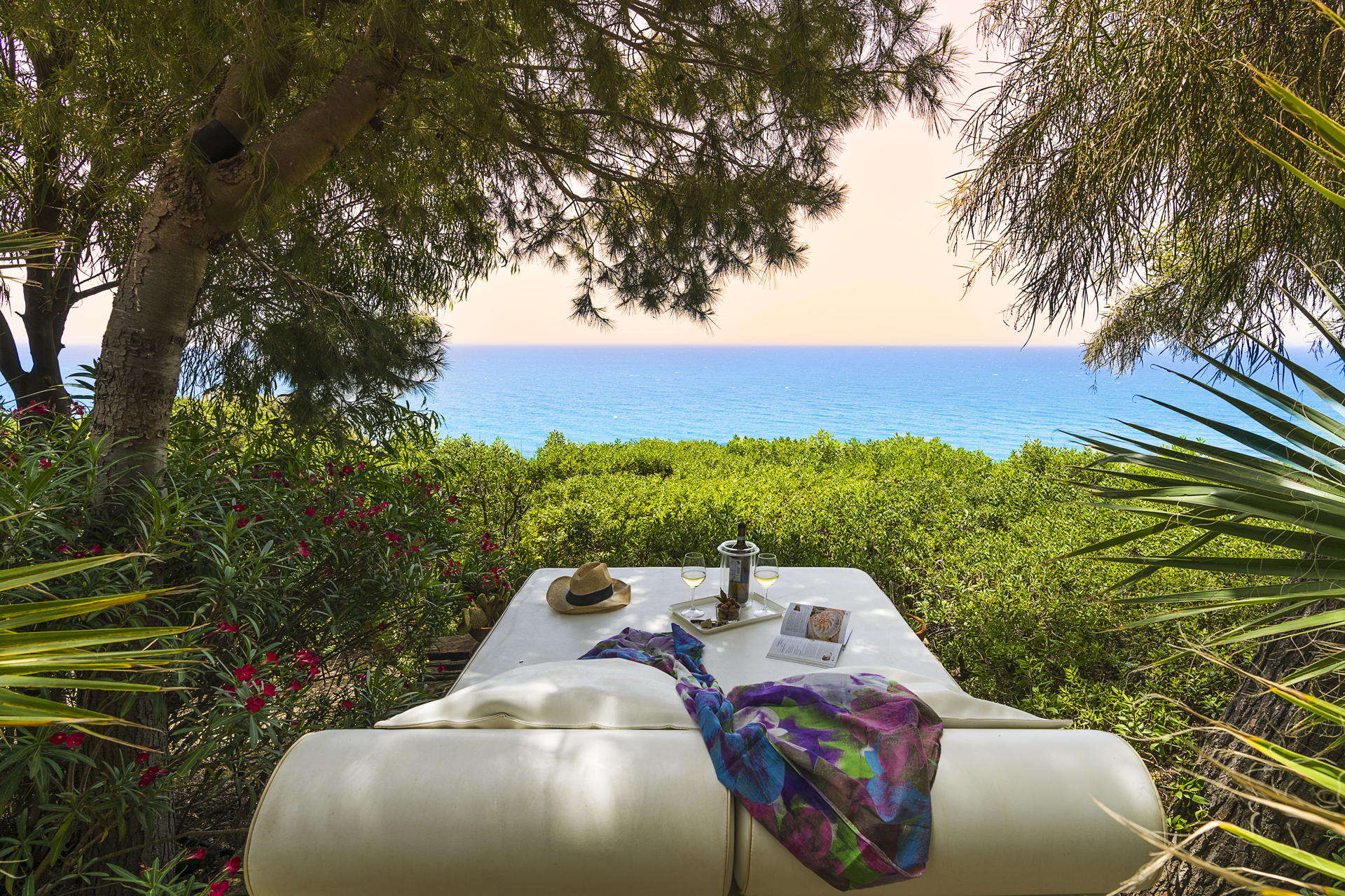 Aquamarine Cottage Overlooking the Sea in Menfi, Sicily